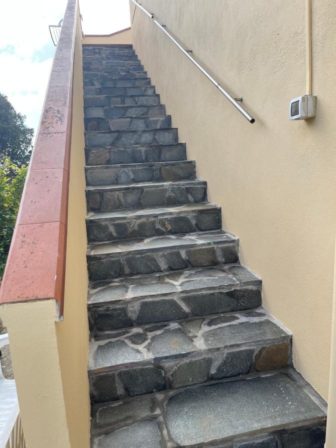 La Mansarda Acomodação com café da manhã Biancareddu Exterior foto